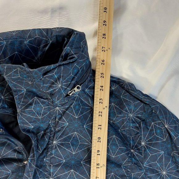 Brody Windbreaker Jacket With Tuck Away Hood (Zipper Pouch) Size Large - Picture 3 of 9